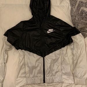 Black and white nike windbreaker